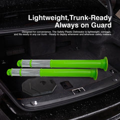 Stackable delineator post green